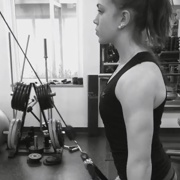 16 years old Fitness girl Elvira Triceps workout
