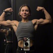 19 years old Fitness girl Isa Flexing biceps
