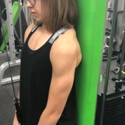 16 years old Fitness girl Delaney Triceps workout